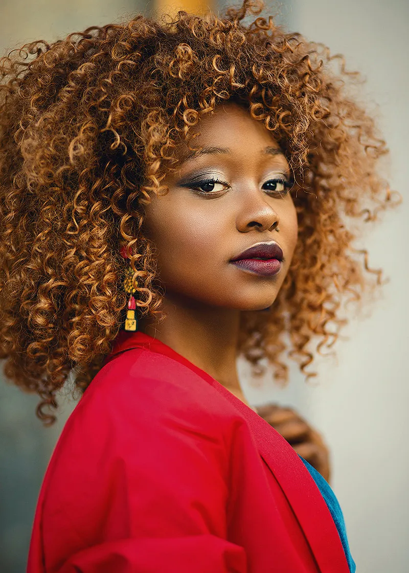 Miriam - SyncLove: Elevate Your Dating Game with the Heart-Striking Landing Page Template